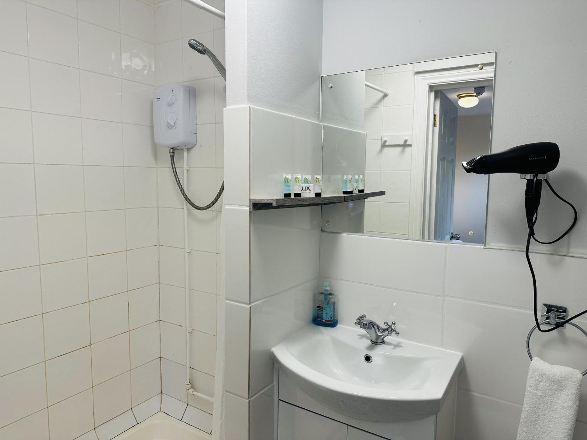 Woodcock Inn Felbridge Екстер'єр фото