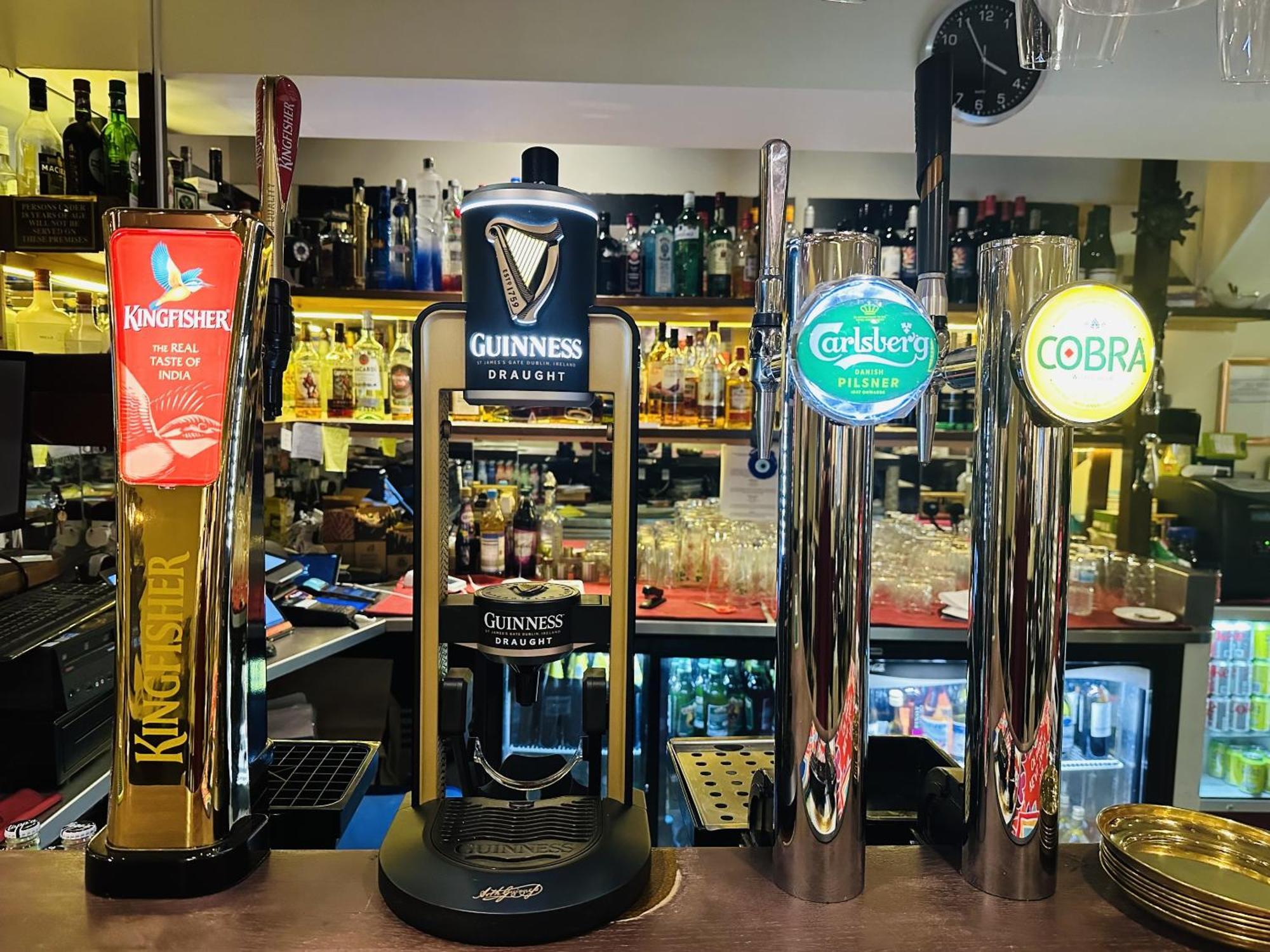 Woodcock Inn Felbridge Екстер'єр фото